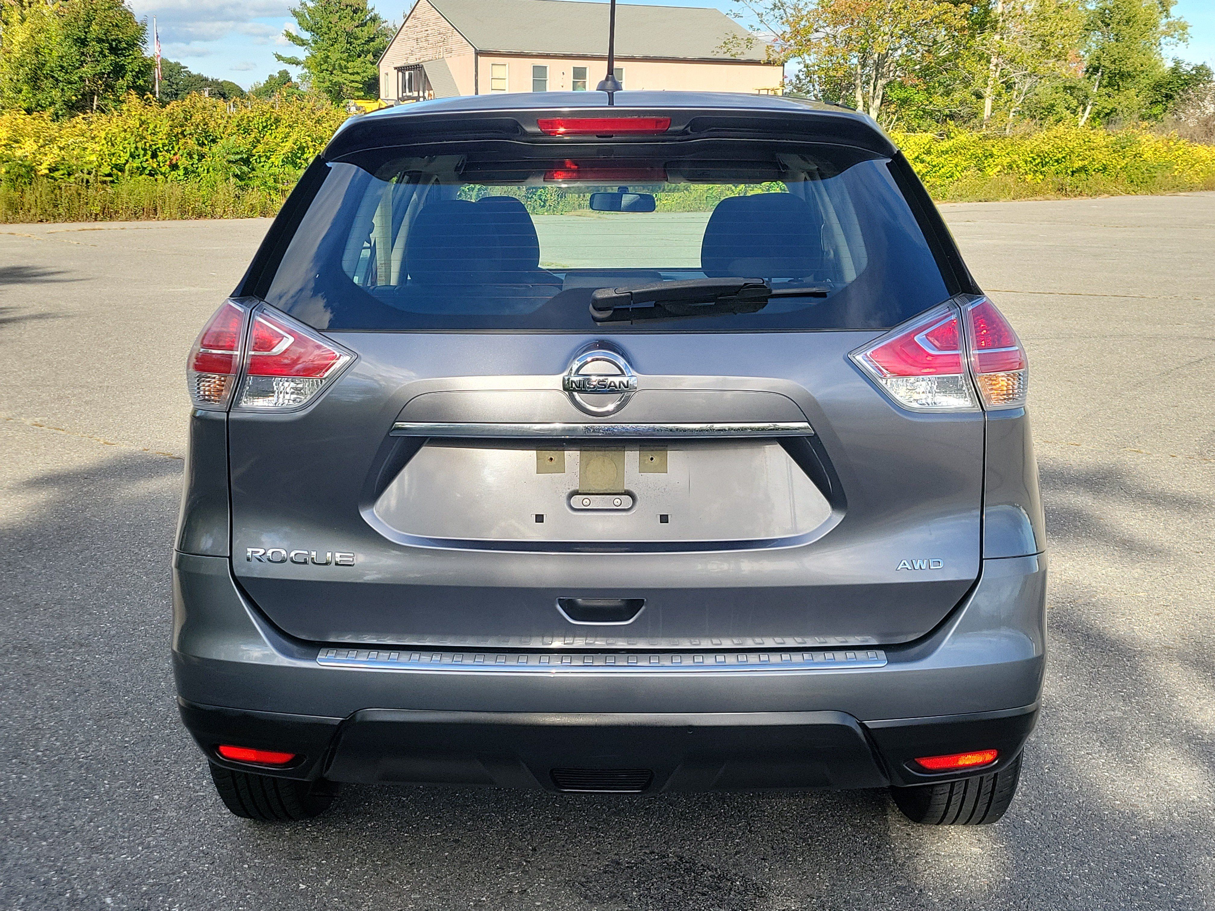 Used 2016 Nissan Rogue S AWD/4WD image 6