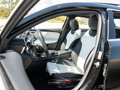 Used 2022 Mercedes-Benz A 220 image 16