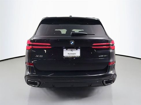 New 2026 BMW X5 xDrive40i w/ M Sport Package AWD/4WD image 6