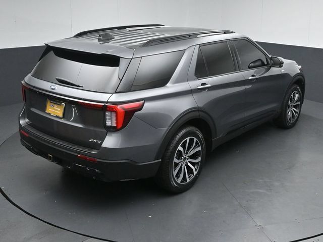 Certified 2025 Ford Explorer ST-Line AWD/4WD image 48