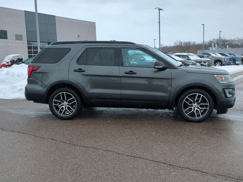 Used 2016 Ford Explorer Sport w/ Equipment Group 401A image 9