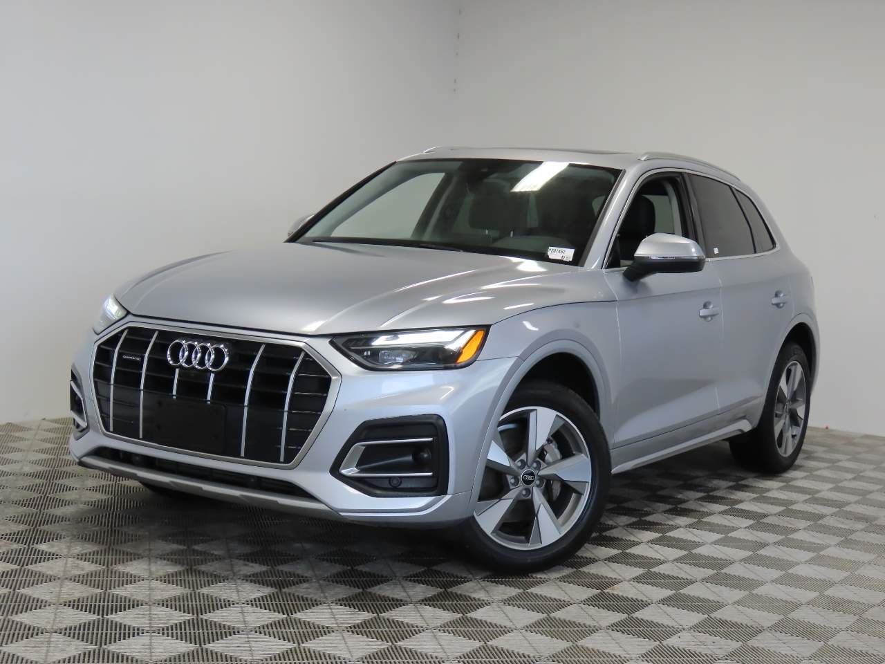 Used 2023 Audi Q5 2.0T Premium Plus AWD/4WD image 1