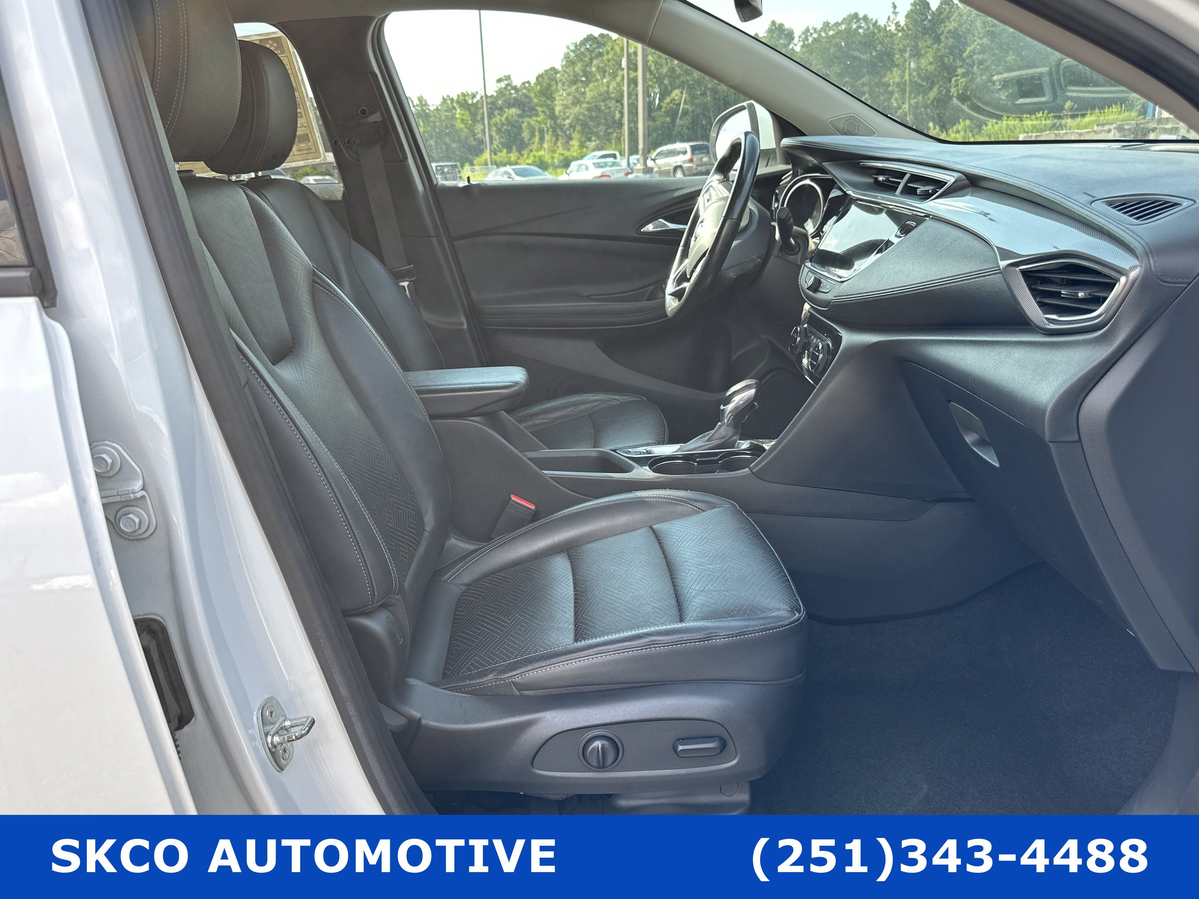 Used 2021 Buick Encore GX Essence w/ Experience Buick Package AWD/4WD image 12