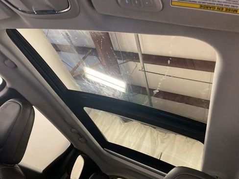 Used 2021 Jeep Cherokee Trailhawk w/ Sun, Sound & Nav Group image 19