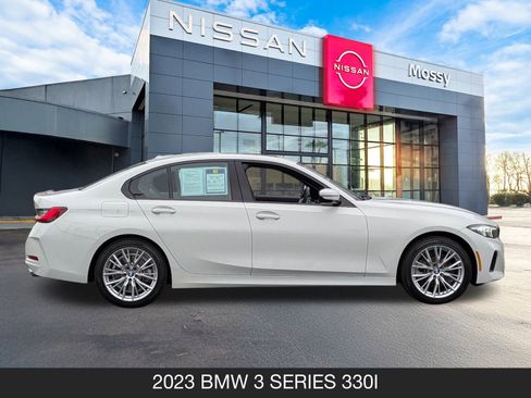 Used 2023 BMW 330i Sedan w/ Convenience Package image 6