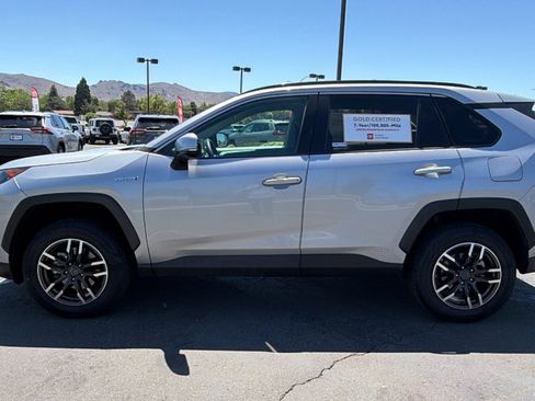 Certified 2020 Toyota RAV4 LE w/ All Weather Liner Package AWD/4WD image 6