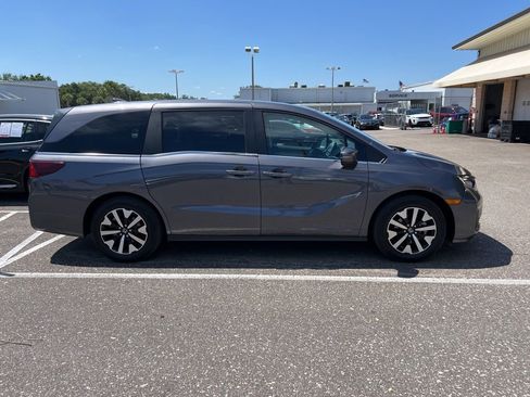 Used 2025 Honda Odyssey EX-L image 18
