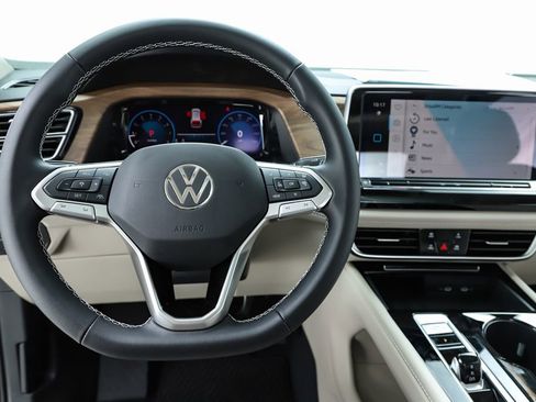 New 2026 Volkswagen Atlas SE image 20