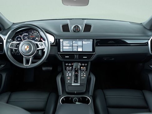 Used 2019 Porsche Cayenne AWD/4WD image 18