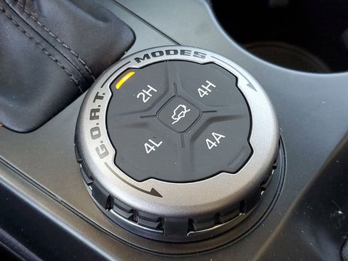 New 2025 Ford Bronco Badlands image 23