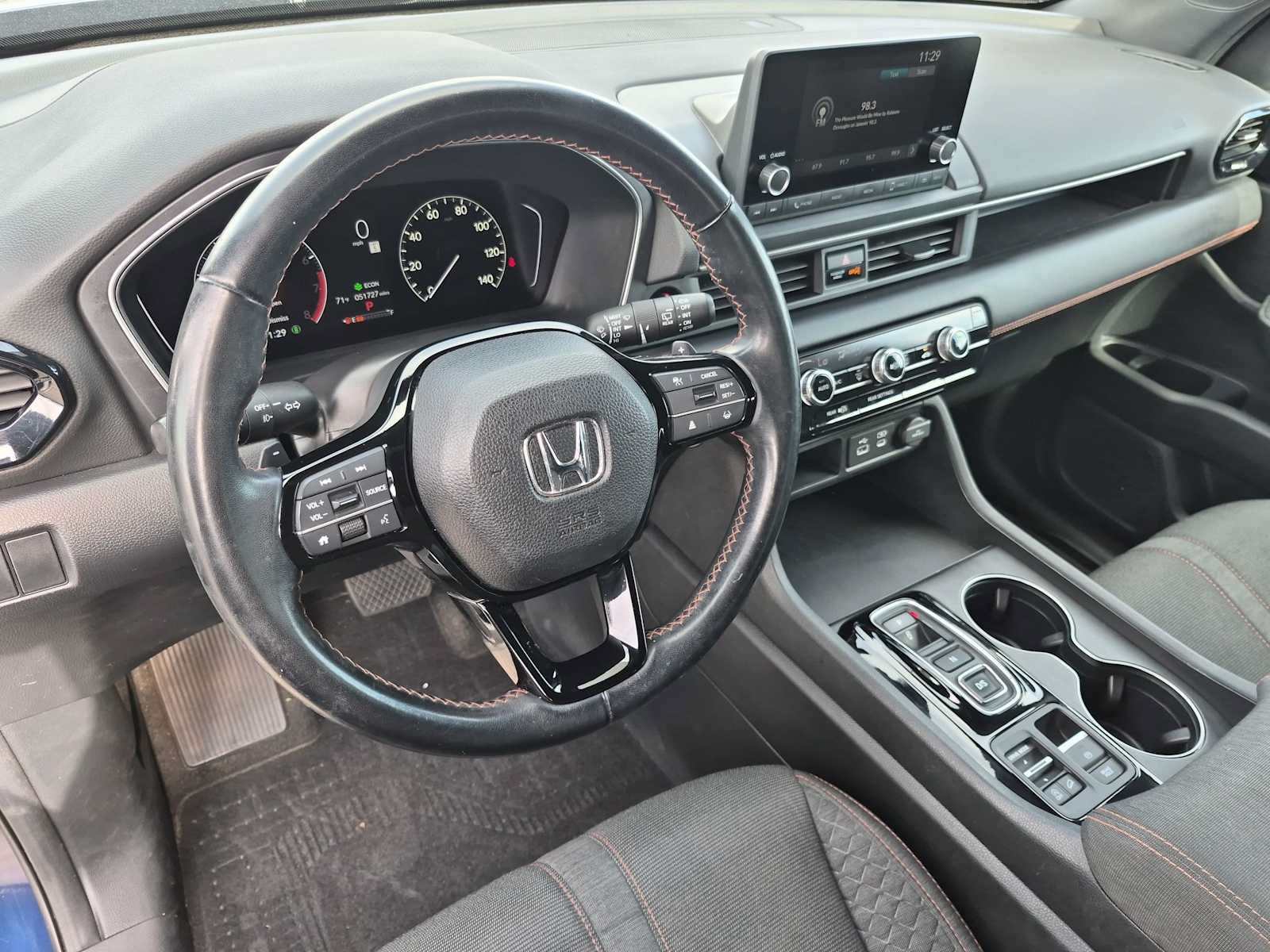 Certified 2024 Honda Pilot Sport image 2