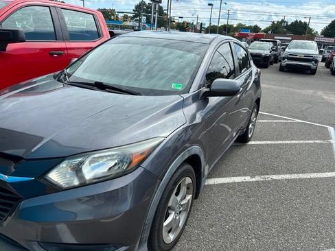Used 2016 Honda HR-V LX image 2