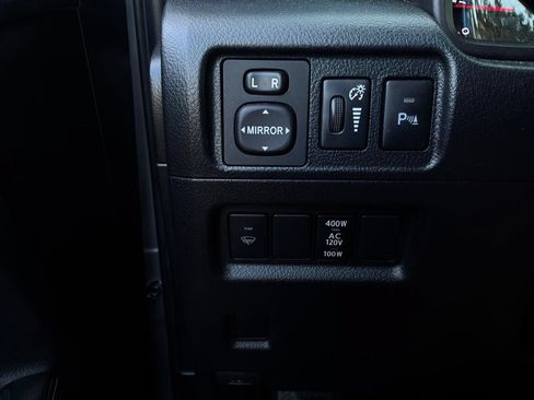 Used 2015 Toyota 4Runner Limited AWD/4WD image 22