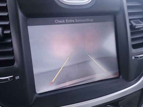 Used 2016 Chrysler 300 Limited w/ Driver Convenience Group AWD/4WD image 17