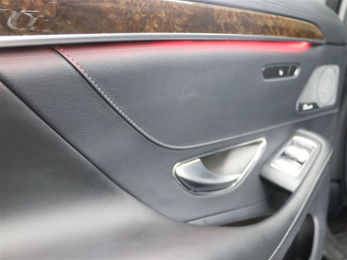 Used 2019 Mercedes-Benz S 560 4MATIC Sedan image 15