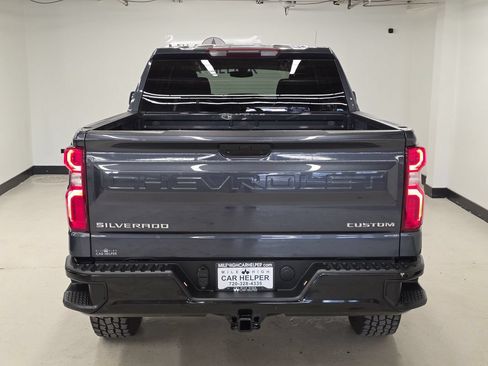Used 2022 Chevrolet Silverado 1500 Custom Trail Boss w/ Safety Confidence Package AWD/4WD image 9