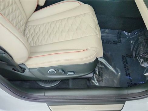 Used 2025 Genesis GV80 3.5T e-SC image 24