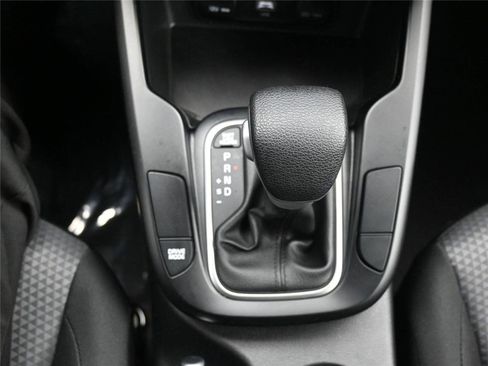 Used 2024 Kia Soul LX w/ Option Group 015 image 18