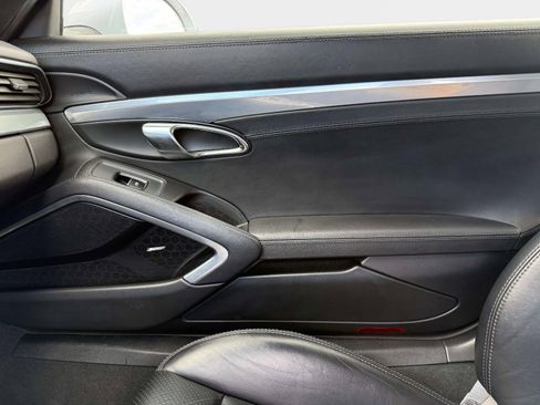 Used 2017 Porsche 911 Carrera 4S image 38