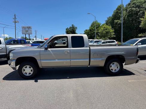 Used 1999 GMC Sierra 1500 4x4 Extended Cab w/ Convenience Plus Group image 2