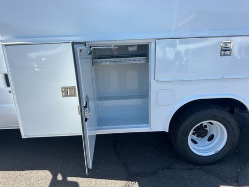 New 2026 Ford E-350 and Econoline 350 Super Duty w/ Power Equipment Group RWD image 17