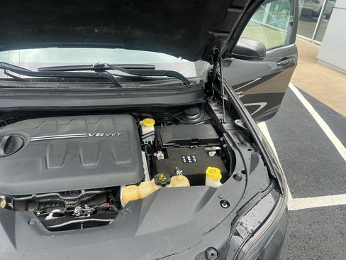 Used 2020 Jeep Cherokee Limited AWD/4WD image 20