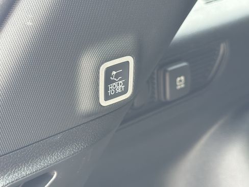 New 2026 Jeep Grand Cherokee Limited RWD image 24