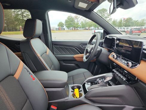 New 2026 GMC Canyon AT4 image 6