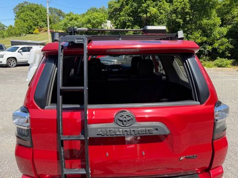 Used 2016 Toyota 4Runner Trail Premium AWD/4WD image 28
