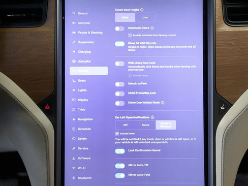 Used 2020 Tesla Model X Long Range image 57