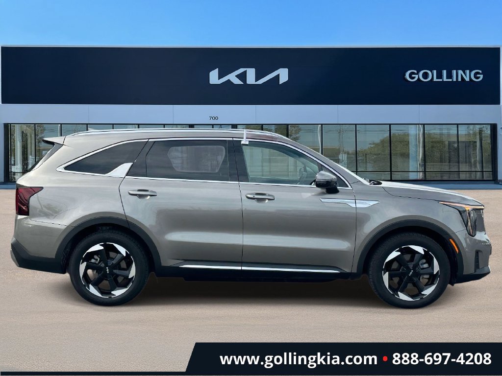 Certified 2025 Kia Sorento EX w/ EX Panoramic Sunroof Package AWD/4WD image 2