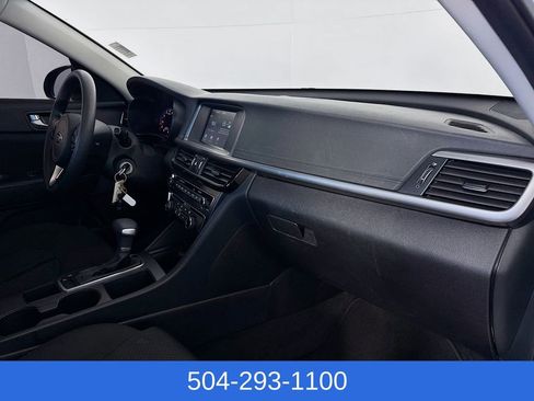 Used 2018 Kia Optima LX w/ 17" Alloy Wheels Package image 26