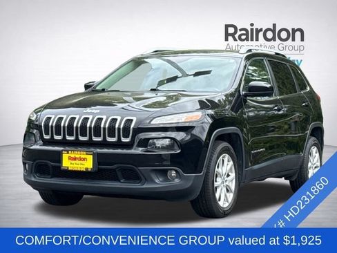 Used 2017 Jeep Cherokee Latitude w/ Comfort/Convenience Group FWD image 2