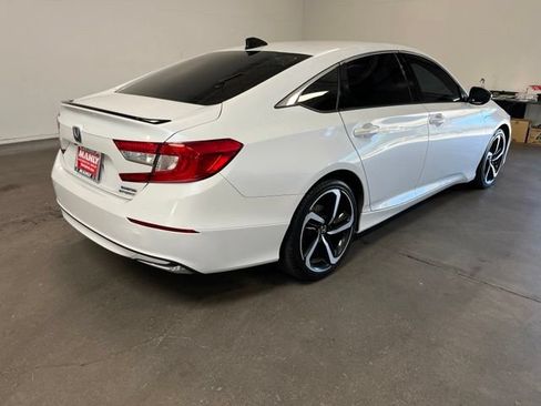 Used 2022 Honda Accord Sport image 3