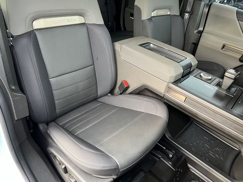 Used 2025 GMC Hummer EV 3X image 24