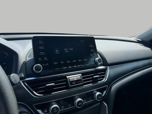Used 2019 Honda Accord LX image 19