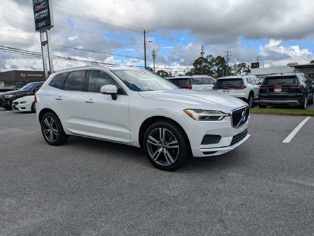 Used 2020 Volvo XC60 T5 Momentum w/ Protection Package Premier FWD image 2