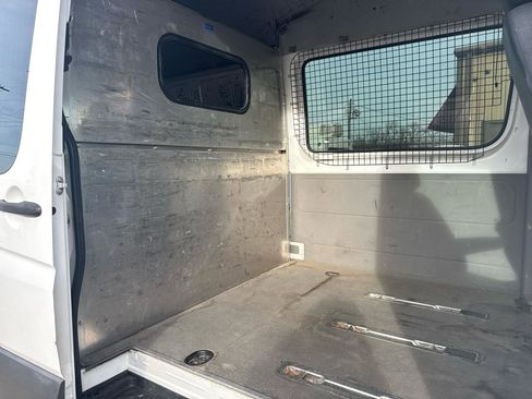 Used 2013 Mercedes-Benz Sprinter 2500 image 16