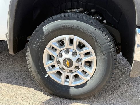 New 2025 Chevrolet Silverado 2500 W/T image 10