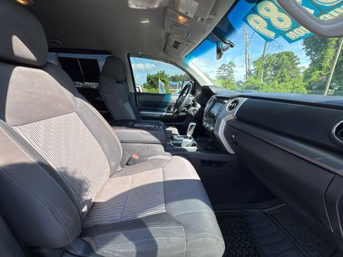 Used 2016 Toyota Tundra SR5 w/ SR5 Upgrade Package RWD image 8