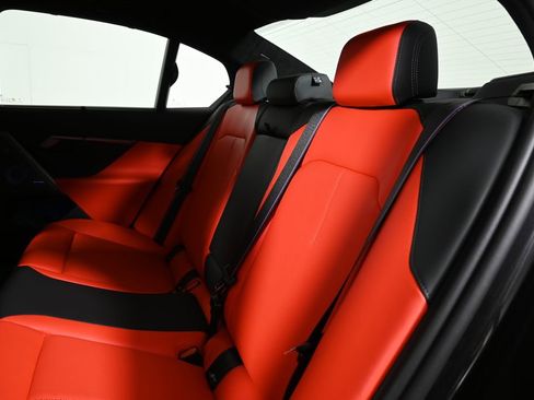 New 2026 BMW M5 w/ Executive Package image 4