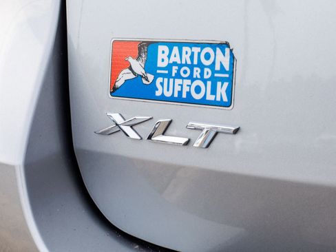 Used 2023 Ford Explorer XLT w/ Equipment Group 202A image 10