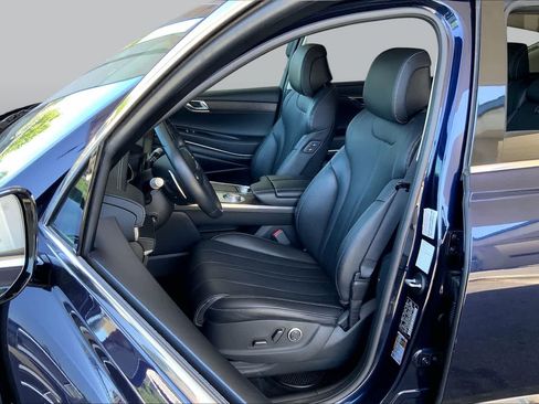 Used 2024 Genesis GV80 2.5T AWD/4WD image 8