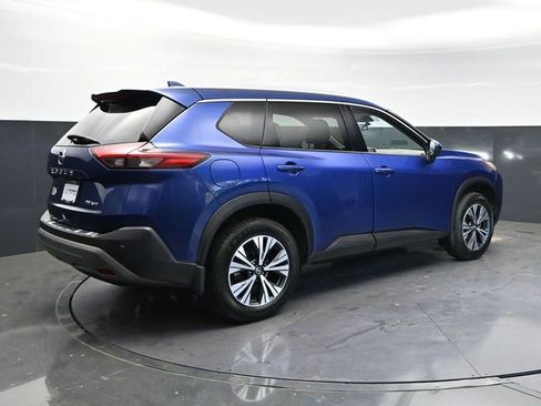 Used 2021 Nissan Rogue SV w/ Premium Package AWD/4WD image 5