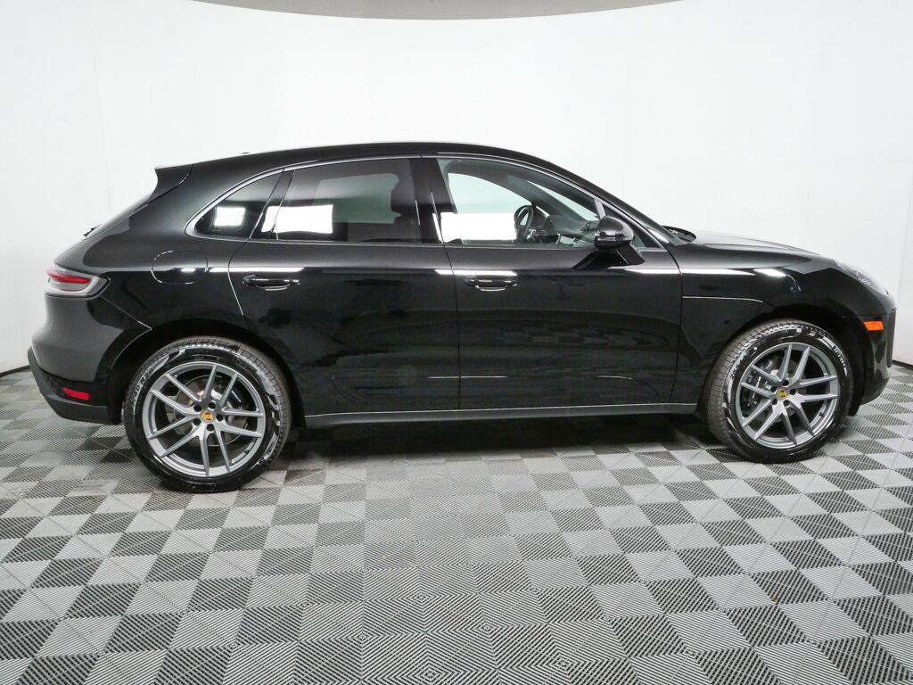New 2026 Porsche Macan Turbo AWD/4WD image 28