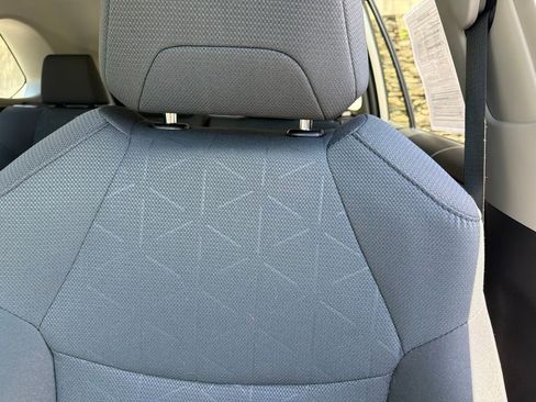 Used 2025 Toyota RAV4 XLE AWD/4WD image 16