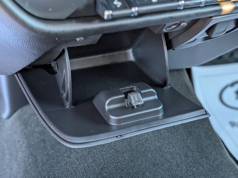 Used 2018 Chevrolet Silverado 1500 LT w/ All Star Edition image 24