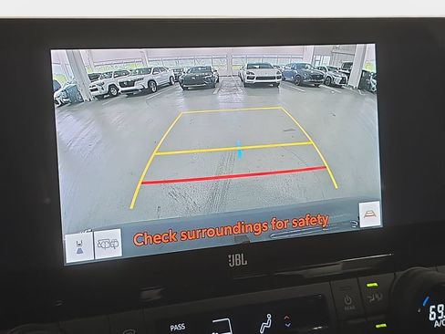 Used 2024 Toyota Grand Highlander AWD Hybrid image 20