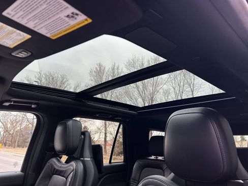 Used 2022 Lincoln Navigator L Reserve image 38