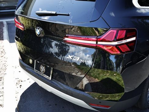 New 2026 BMW X3 xDrive30 w/ Premium Package image 5